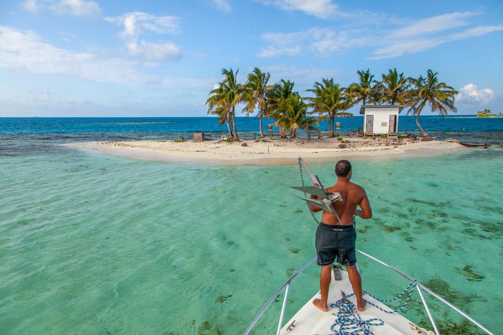 Hatchet Caye Island Resort (Adults Only) Placencia Екстериор снимка