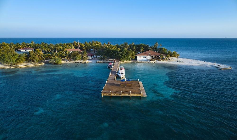 Hatchet Caye Island Resort (Adults Only) Placencia Екстериор снимка