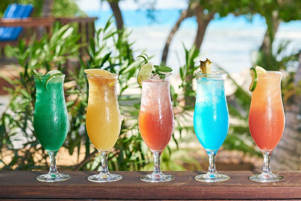 Hatchet Caye Island Resort (Adults Only) Placencia Екстериор снимка