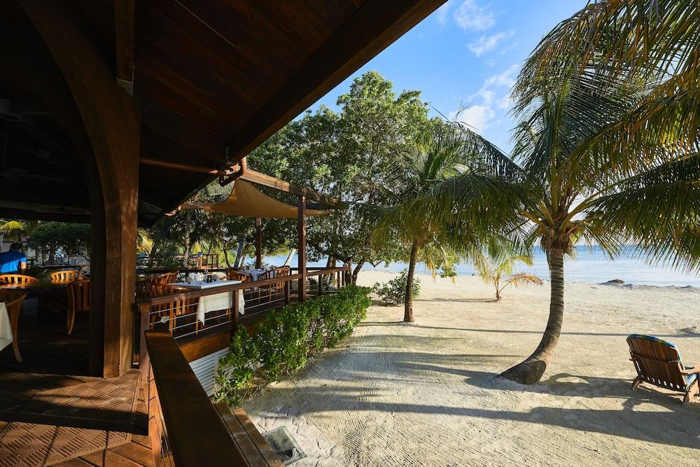 Hatchet Caye Island Resort (Adults Only) Placencia Екстериор снимка