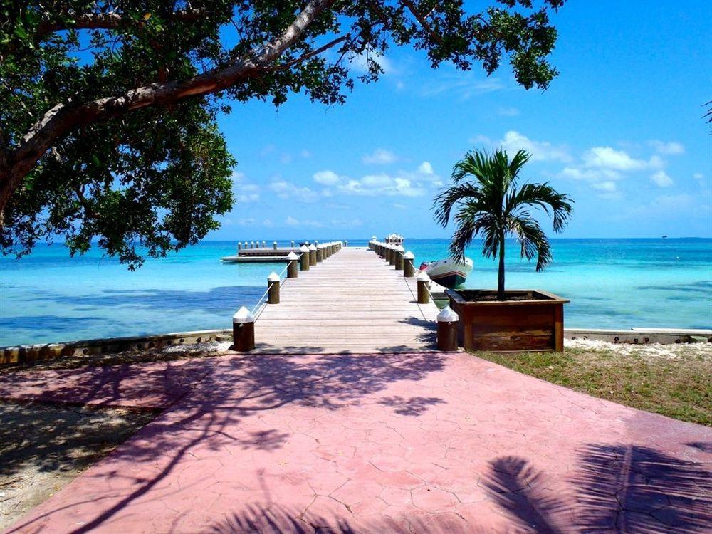 Hatchet Caye Island Resort (Adults Only) Placencia Екстериор снимка
