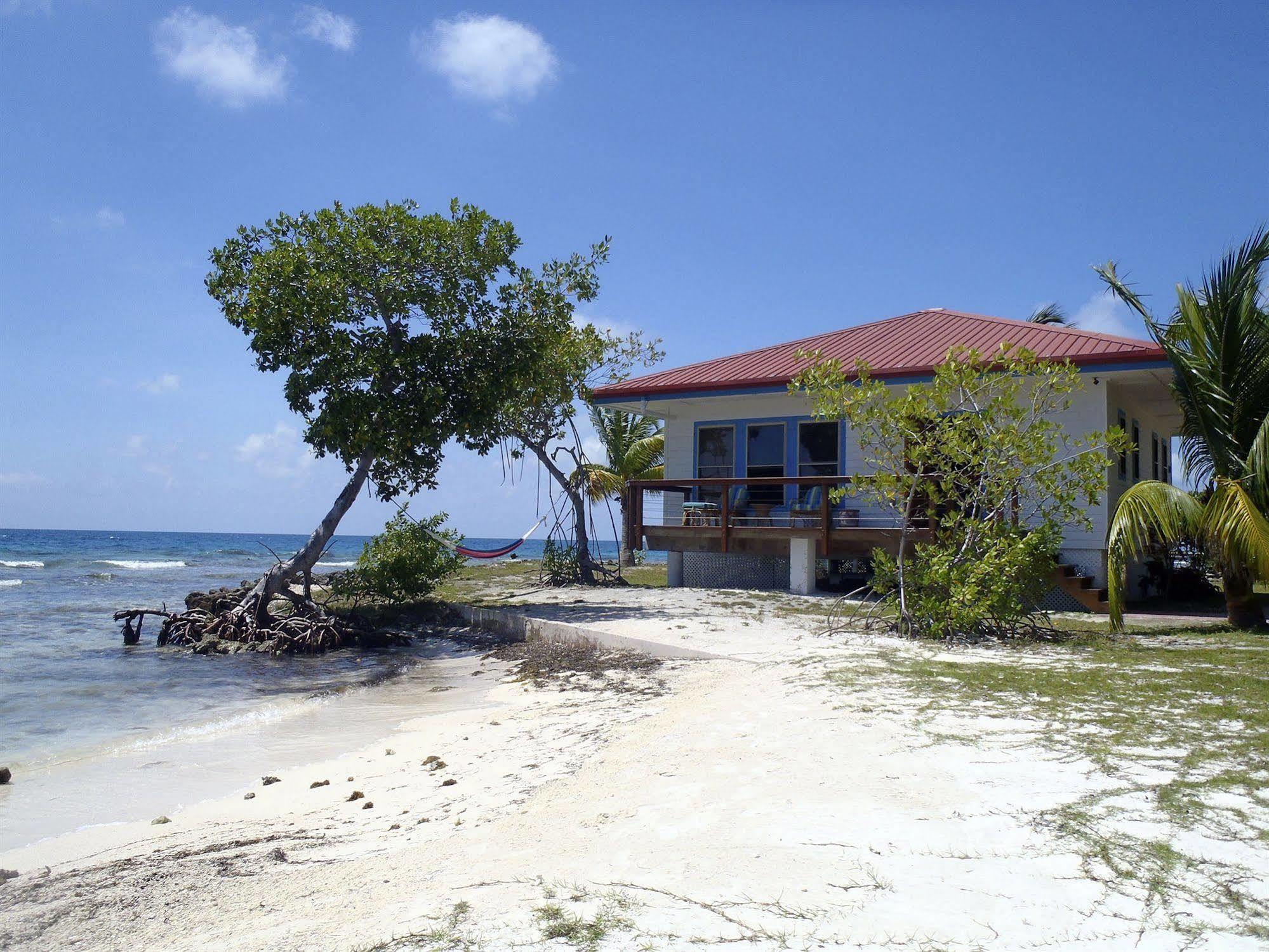 Hatchet Caye Island Resort (Adults Only) Placencia Екстериор снимка