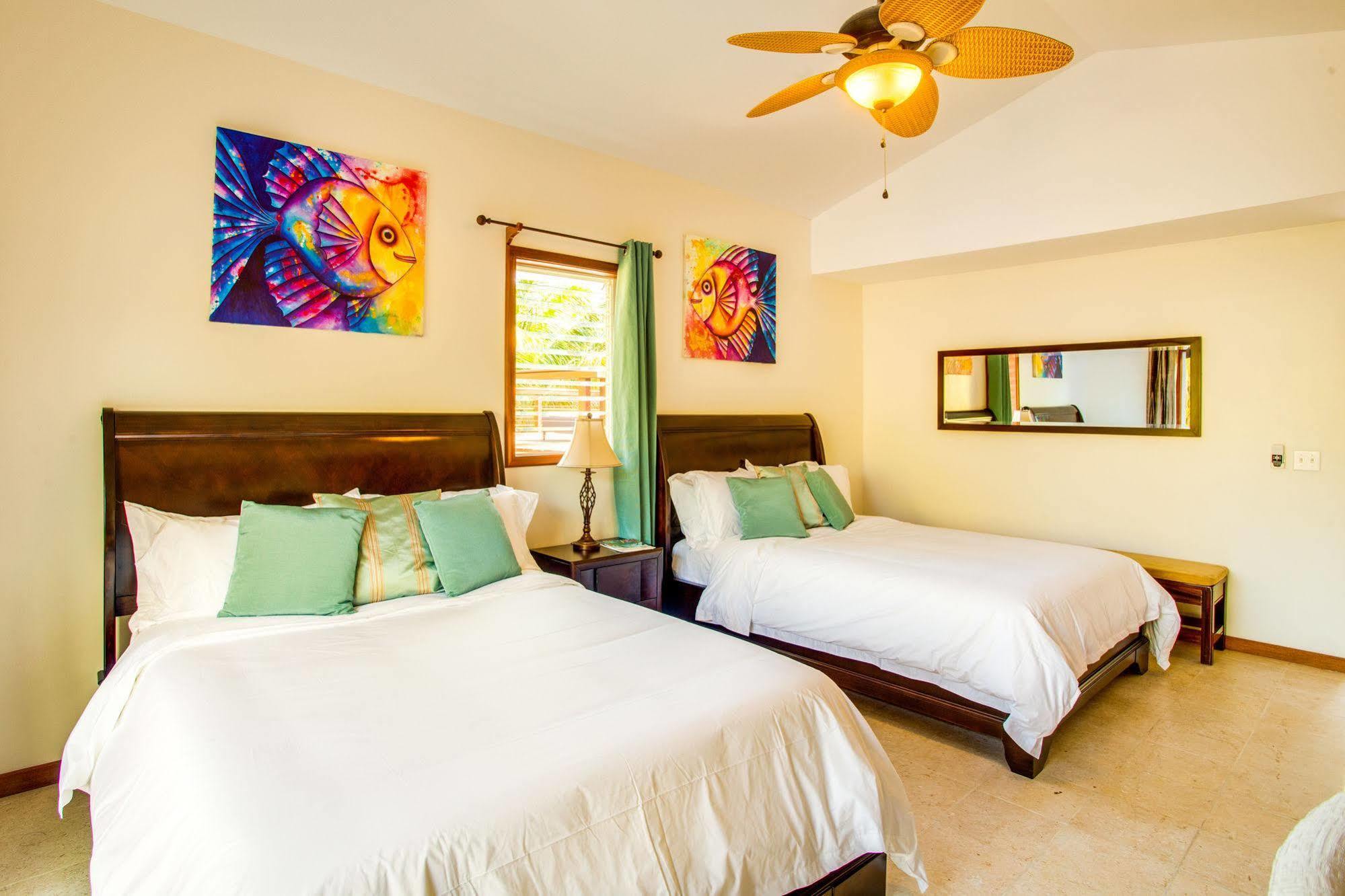 Hatchet Caye Island Resort (Adults Only) Placencia Екстериор снимка