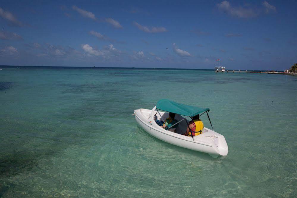 Hatchet Caye Island Resort (Adults Only) Placencia Екстериор снимка